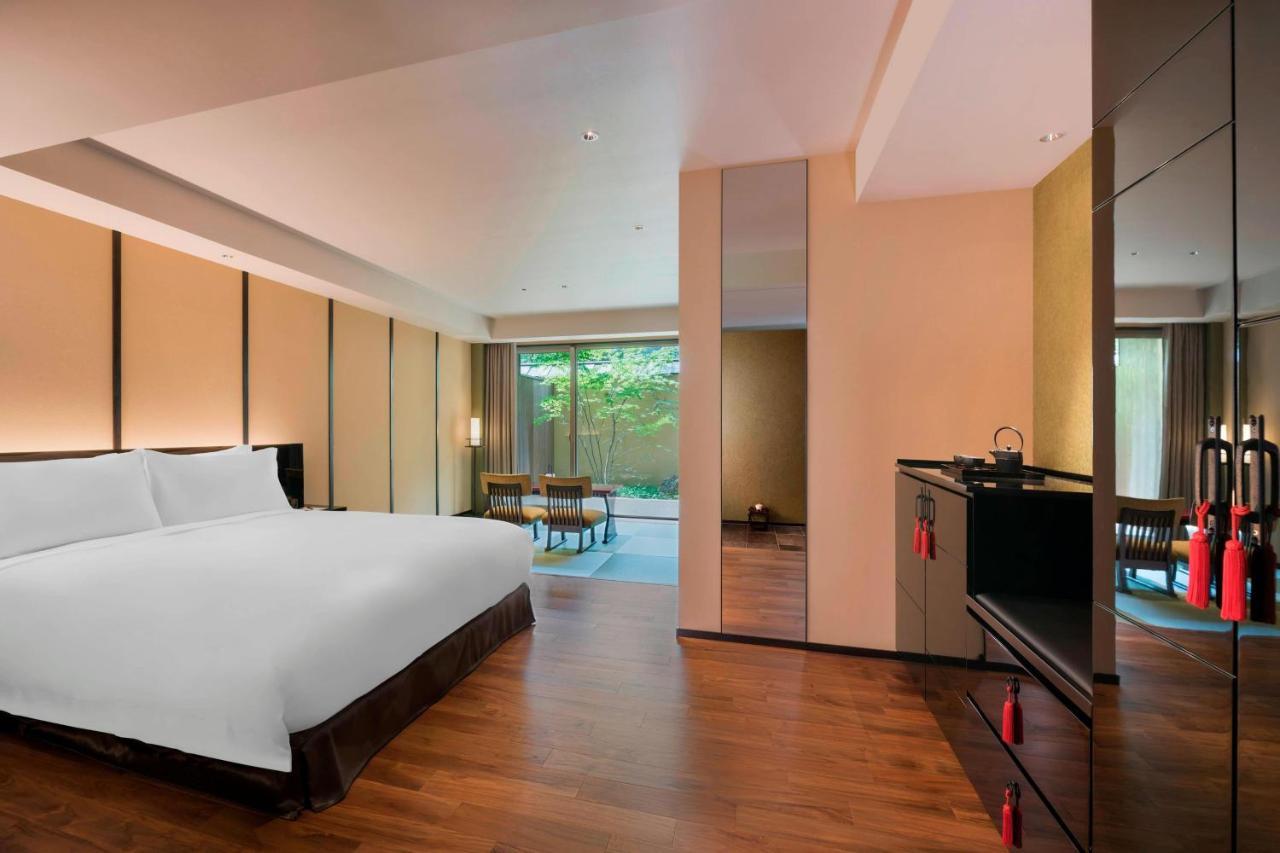 Suiran, A Luxury Collection Hotel, Киото Экстерьер фото